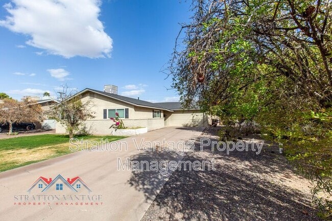 Building Photo - 3037 N 81st St