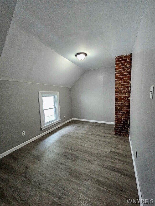 Foto del edificio - 102 17th St