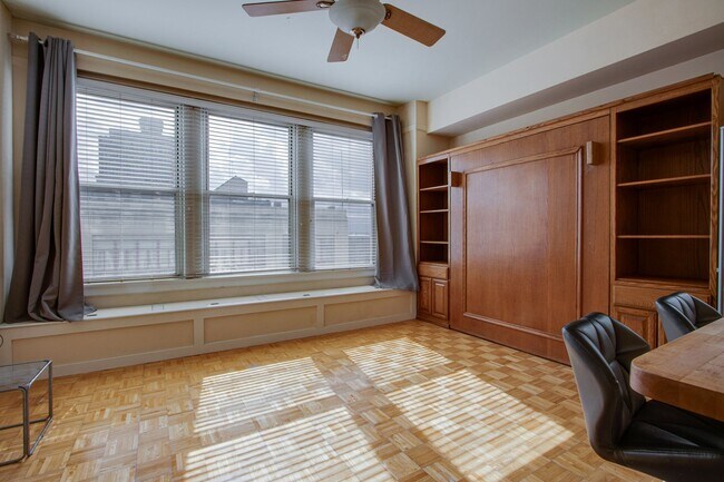 Foto del edificio - 66 Monroe Ave