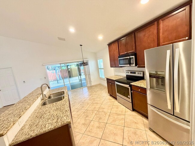 Building Photo - 9553 Sea Spray Dr