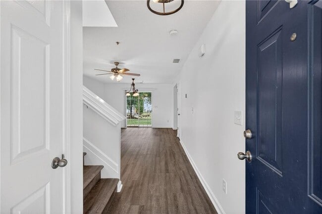 Foto del edificio - 275 Cottonwood Creek Cir
