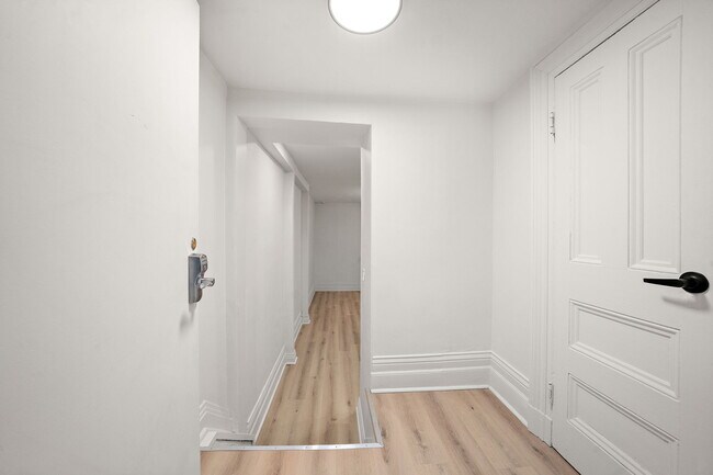 Photo du bâtiment - 3475 Rue Stanley