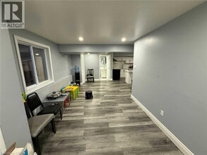 Building Photo - 952 Dunnigan Ct