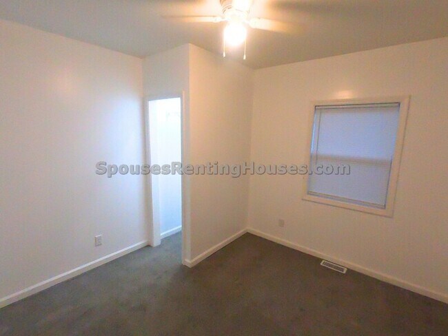 Foto del edificio - 3706 N Kenwood Ave