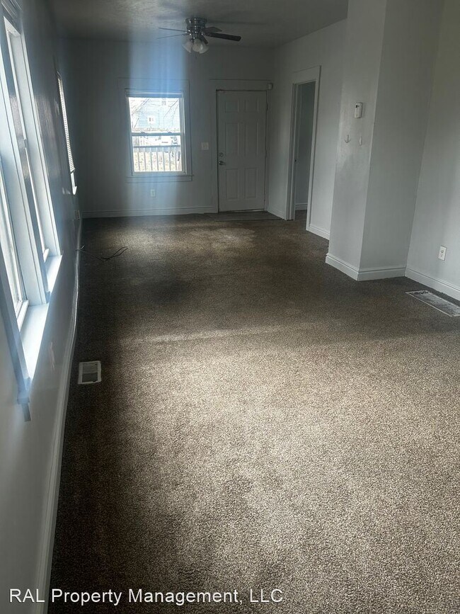 Foto del edificio - 3 br, 1.5 bath House - 3043 E 125