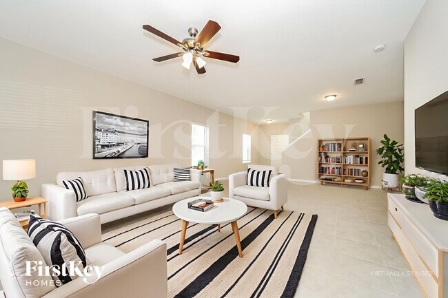 Foto del edificio - 75408 Fox Cross Ave