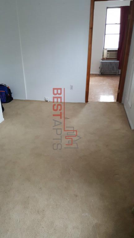 Foto del edificio - 263 E 10th St
