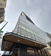 Building Photo - 10 E Ontario St