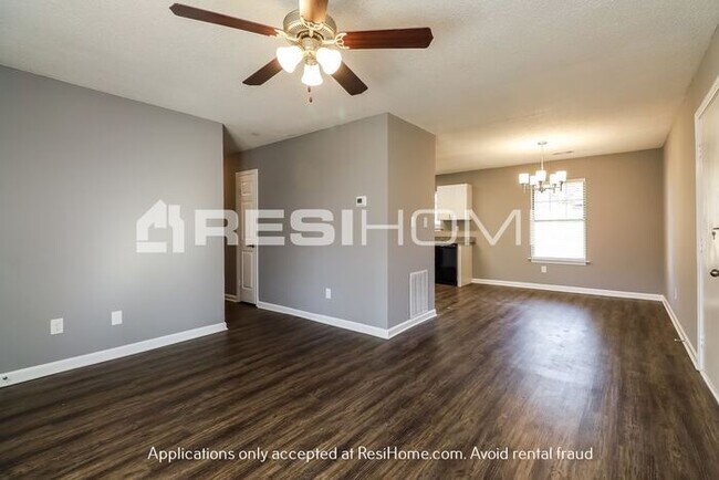 Building Photo - 100 W Independence Cir