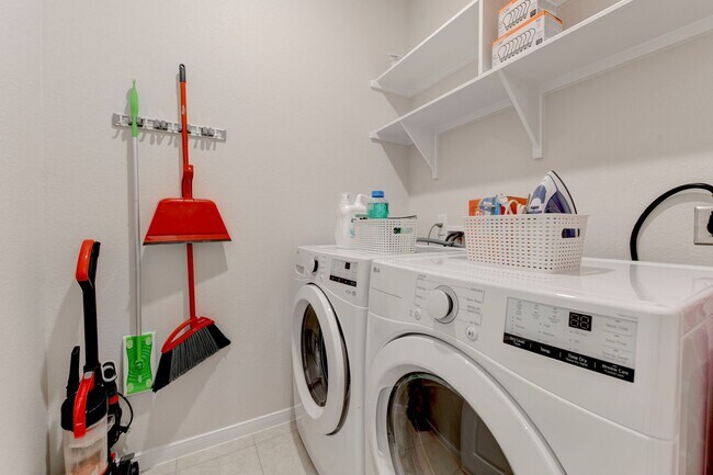 Foto del edificio - 3703 McCleland Crk Trl