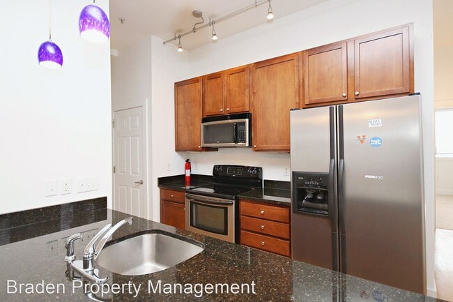 Building Photo - 1 br, 1 bath House - 215 5th St SW 1D