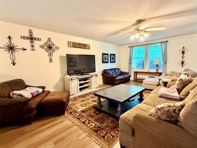 Foto del edificio - 3119 Breton Dr