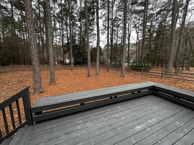 Building Photo - 440 Lobelia Dr