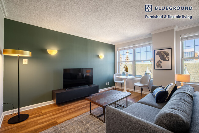 Building Photo - 1325 15th St NW