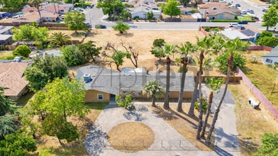 Building Photo - 4109 N Cornelia Ave