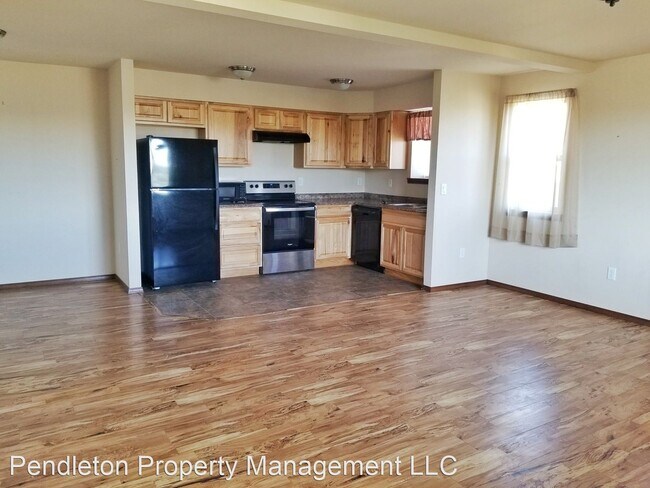 Building Photo - 2 br, 1 bath House - 912 S Main