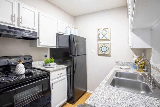 Foto del edificio - 8926 N Lamar Blvd