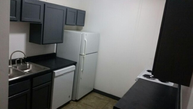 Foto del edificio - 421 10th St N