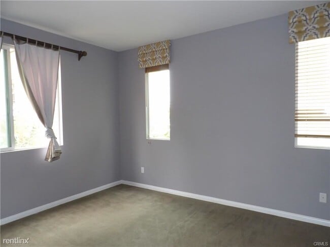 Building Photo - 4 br, 3 bath Townhome - 1507 Mission Ln