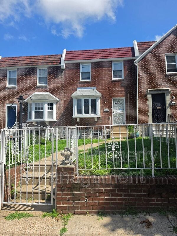 Building Photo - 7943 Temple Rd