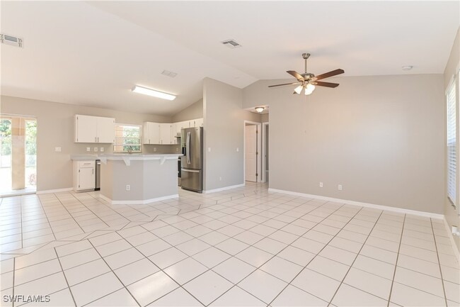 Foto del edificio - 610 SW 27th St