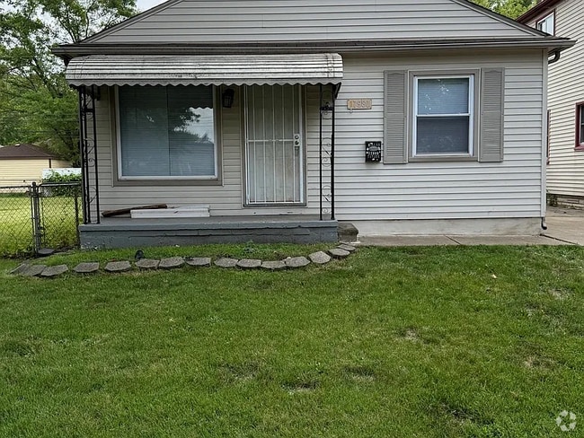 Building Photo - 17980 Ruth St