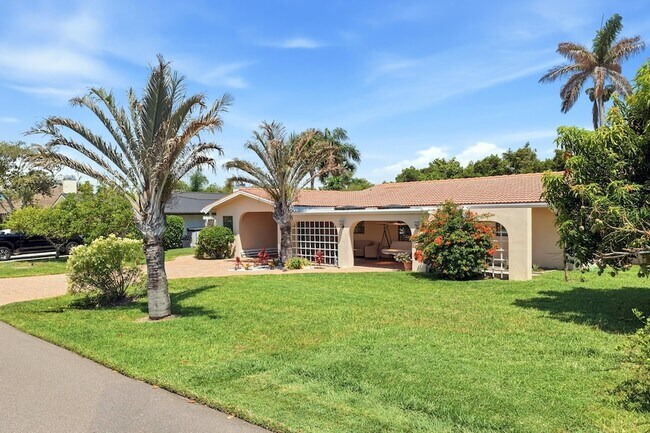 Foto del edificio - 8455 SE Palm St