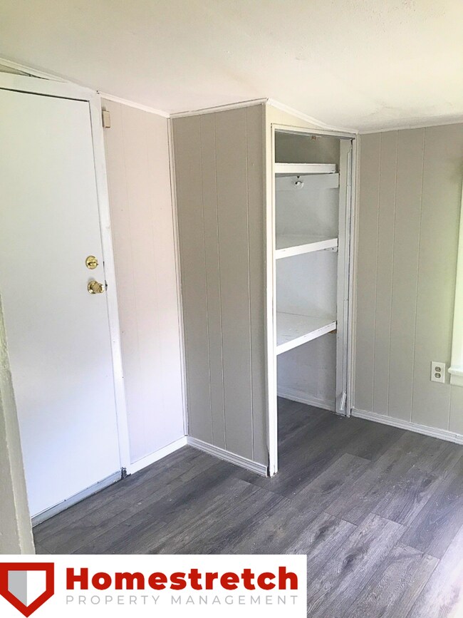 Foto del edificio - 7502 Mallard Dr