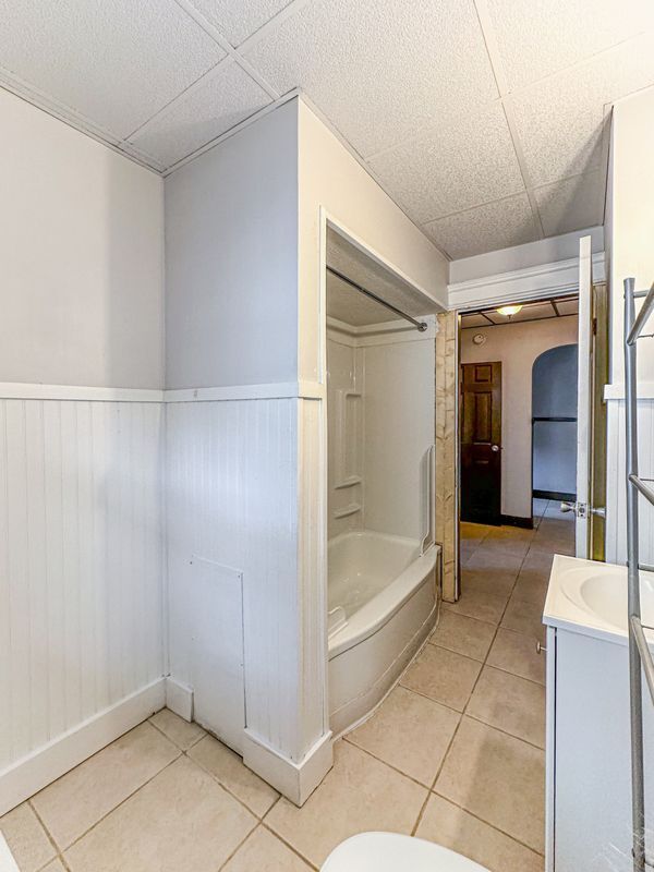 Foto del edificio - 1027 Woodlawn St