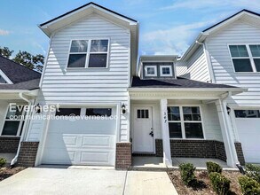 Building Photo - 347 Raines Ct