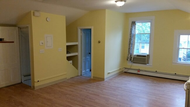 Studio - open Living Rm, Dining Rm & Kitchen Area - 396 Orange St