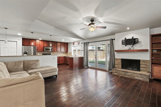 Building Photo - 9280 Bryson Dr