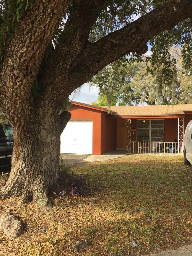Foto del edificio - 3631 NW 9th Ct