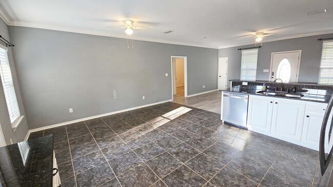 Foto del edificio - 22210 7th St