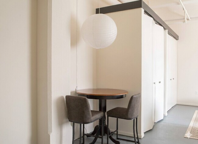 Foto del edificio - 823 N 2nd St