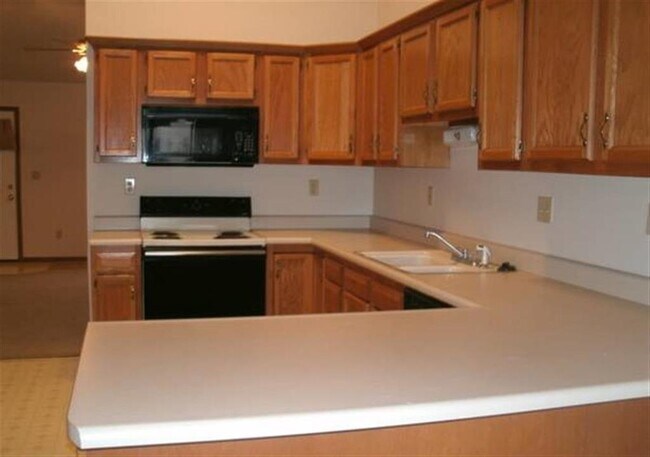 Foto del edificio - 3504 Thornhill Cir W
