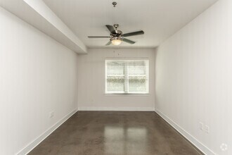 1BR, 1BA - 620 SF - Vue on 5th