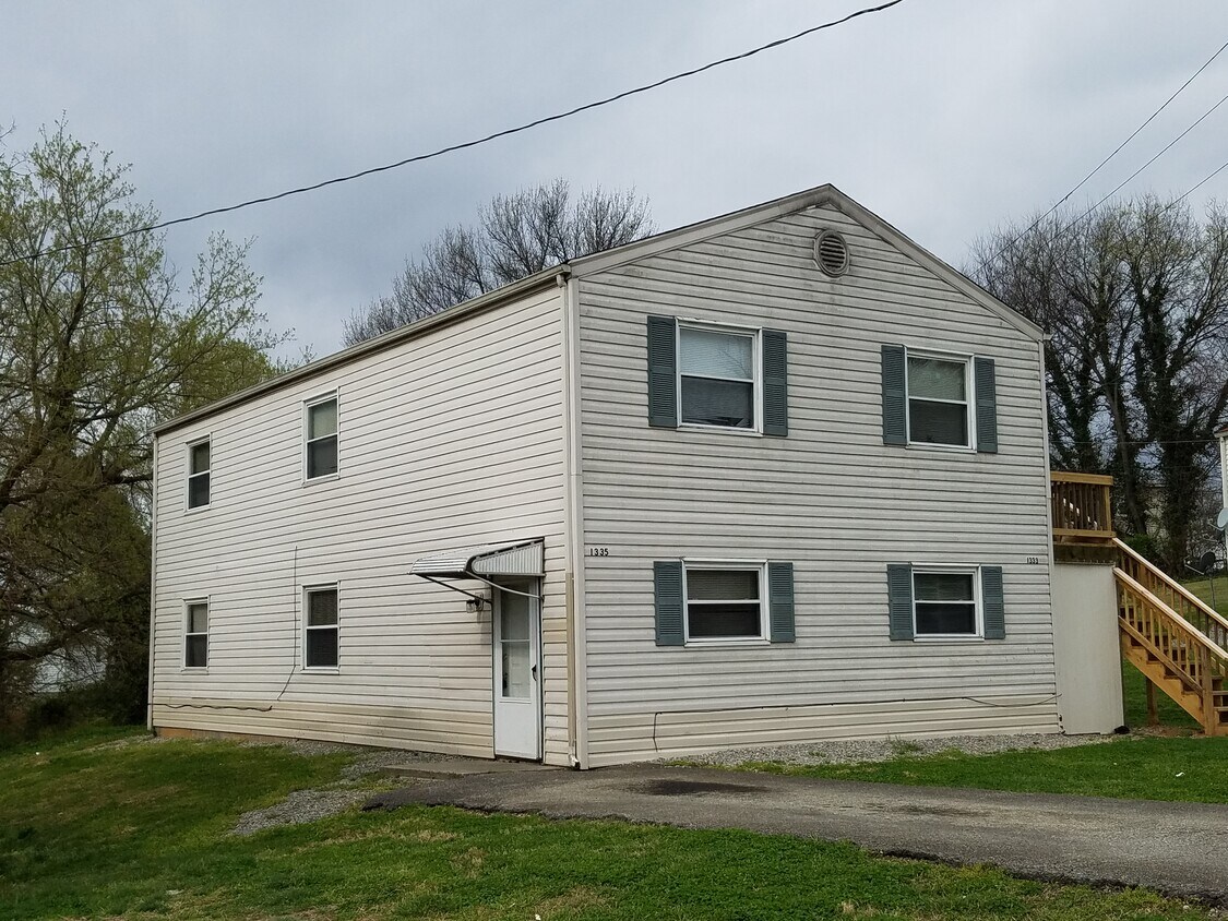 Primary Photo - 1335 Memphis St SE