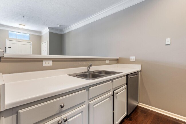 Foto del edificio - 6021 Craughwell Ln