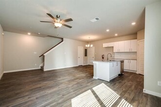 Building Photo - 700 Fallow Dr