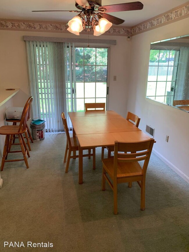 Building Photo - 2 br, 1.5 bath House - 105 Kelly Ct