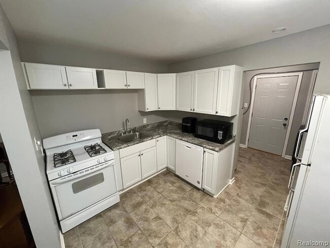 Foto del edificio - 6102 Harrison St