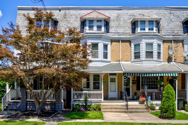 Foto del edificio - 1115 Frances Ave