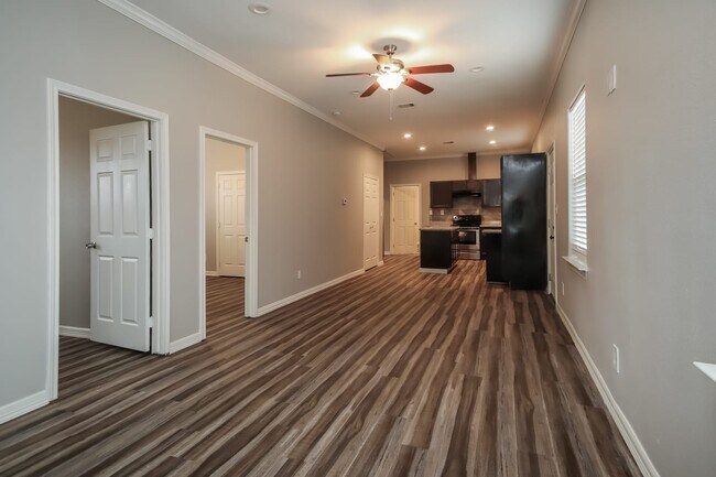 Building Photo - 8017 Comal St