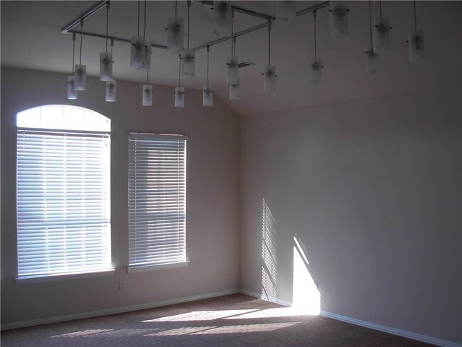 Building Photo - 4609 Blue Mesa Ln