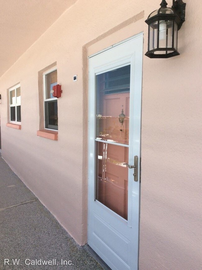 Foto del edificio - 6025 Shore Blvd S