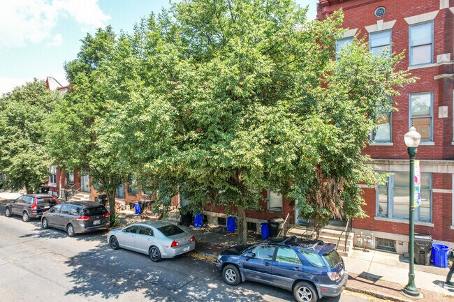 Building Photo - 229 S 13th St