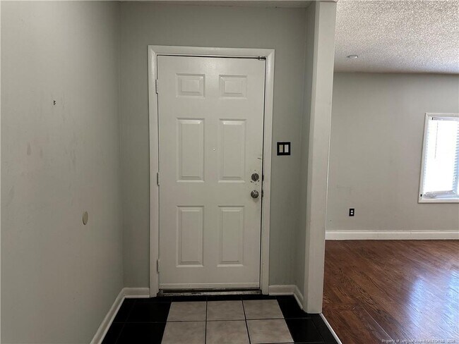 Foto del edificio - 1601 Blue Springs Rd