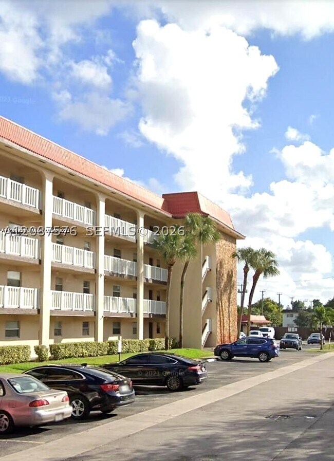 Foto del edificio - 1700 NW 58th Terrace