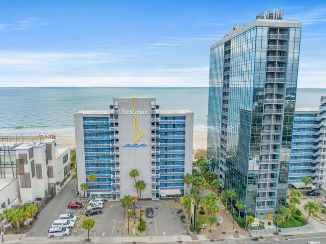 Photo - 1402 N Ocean Blvd Apartments